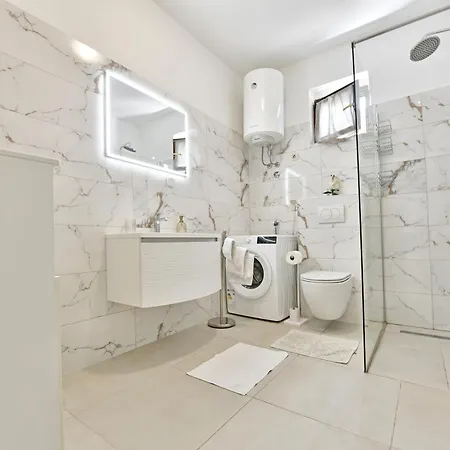 Herak アパート ポレッチ